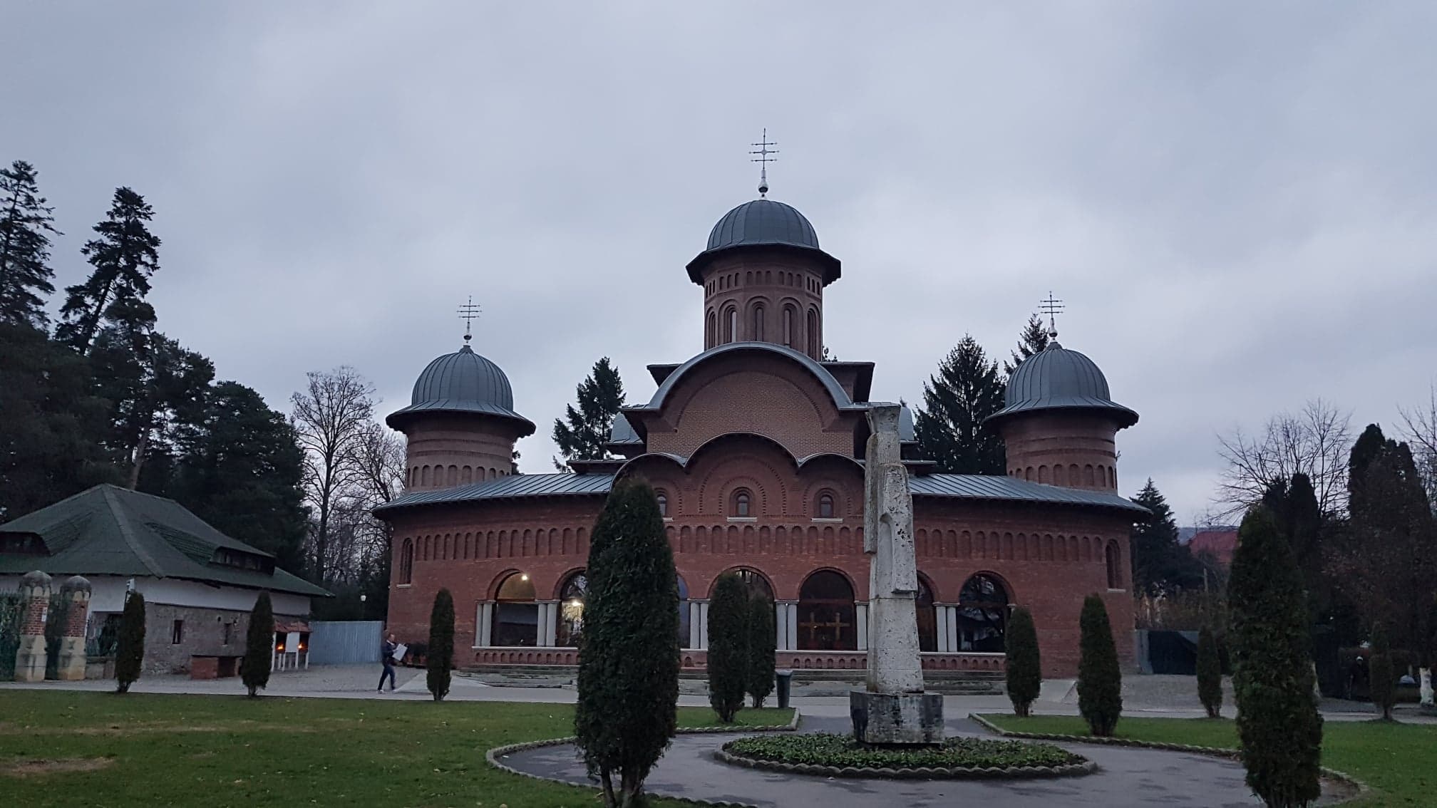 Curtea de Arges monastry