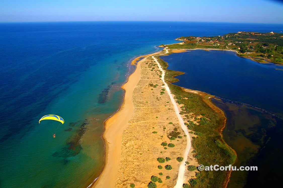 Halikounas beach