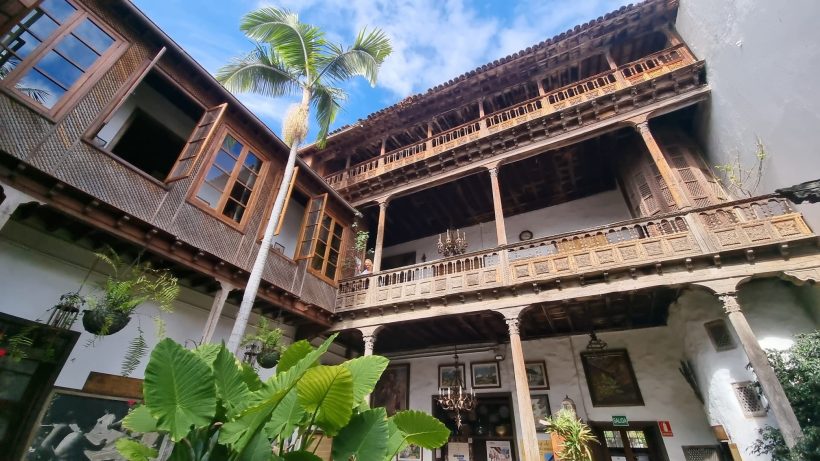 casa-de-los-balcones